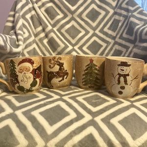Tabletops Unlimited 4 piece Christmas Mug Set
